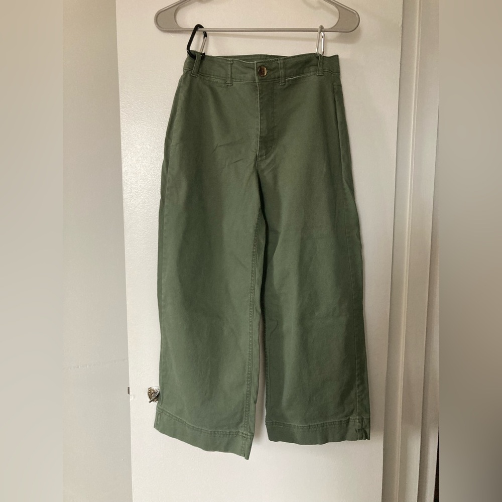 Old Navy wide-leg chino pants